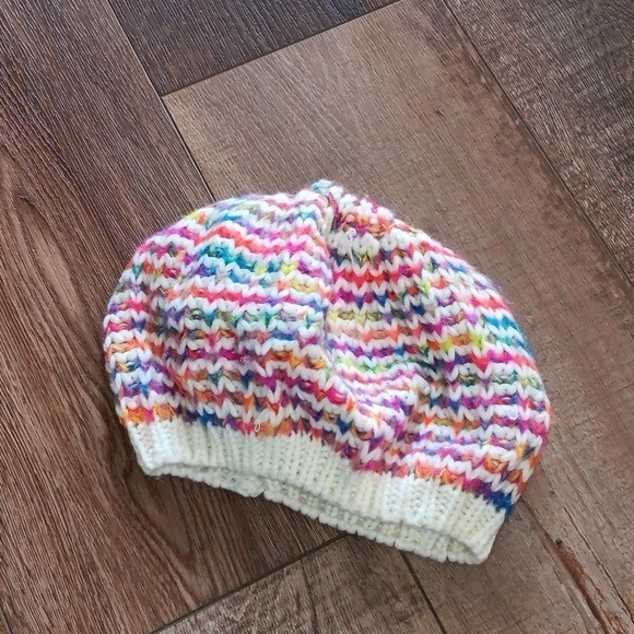 Rainbow beret - Picture 3 of 6